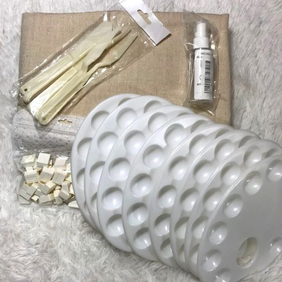 NWOT Paint Drop Cloth 8 Plastic Palette 48 Pans 5 Knife & 2oz Spray Bottle Set - Picture 1 of 10
